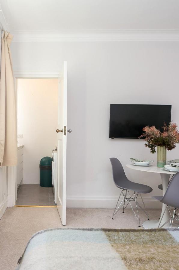 Beautifully Presented Centrally Located Studio Apartment London Exterior foto